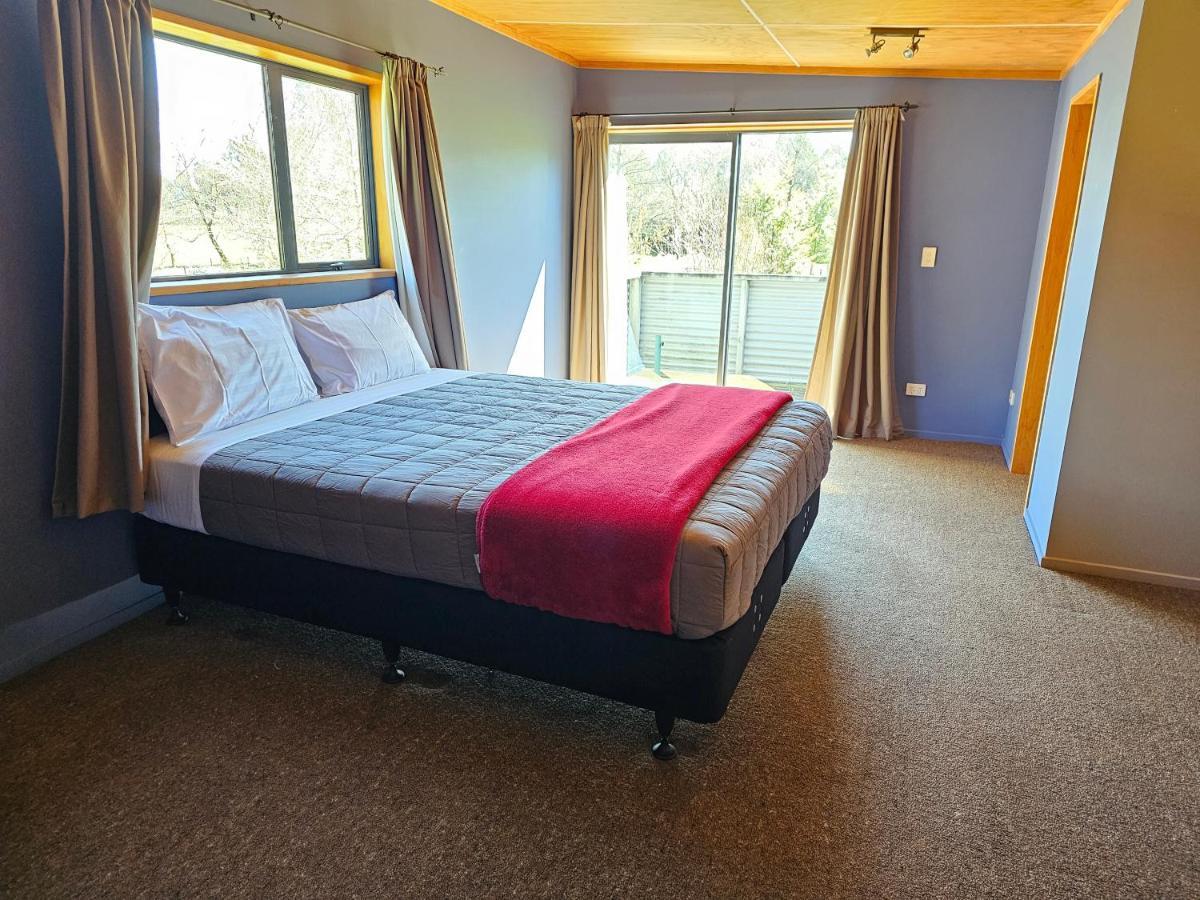 Te Anau Farm Cottage Zewnętrze zdjęcie