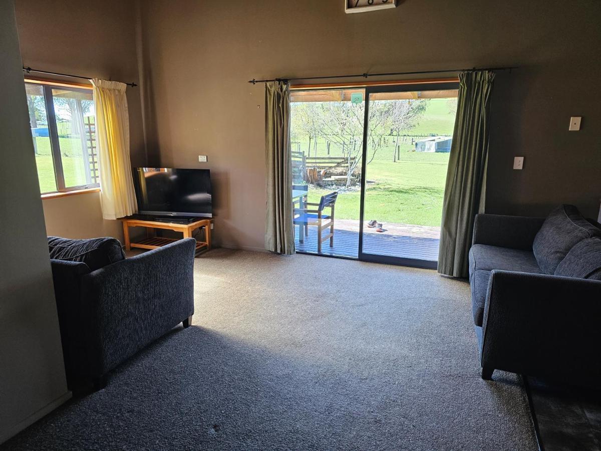 Te Anau Farm Cottage Zewnętrze zdjęcie