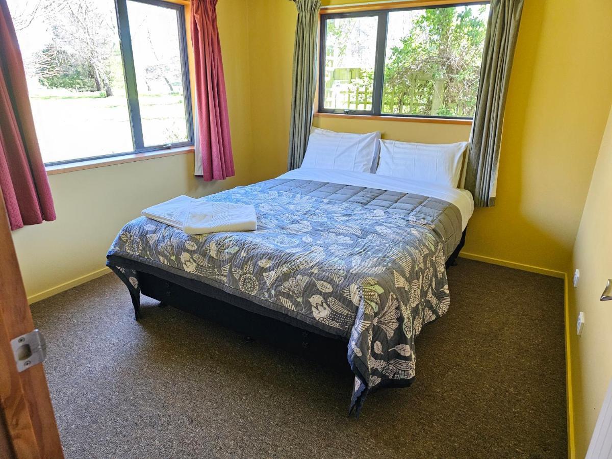 Te Anau Farm Cottage Zewnętrze zdjęcie